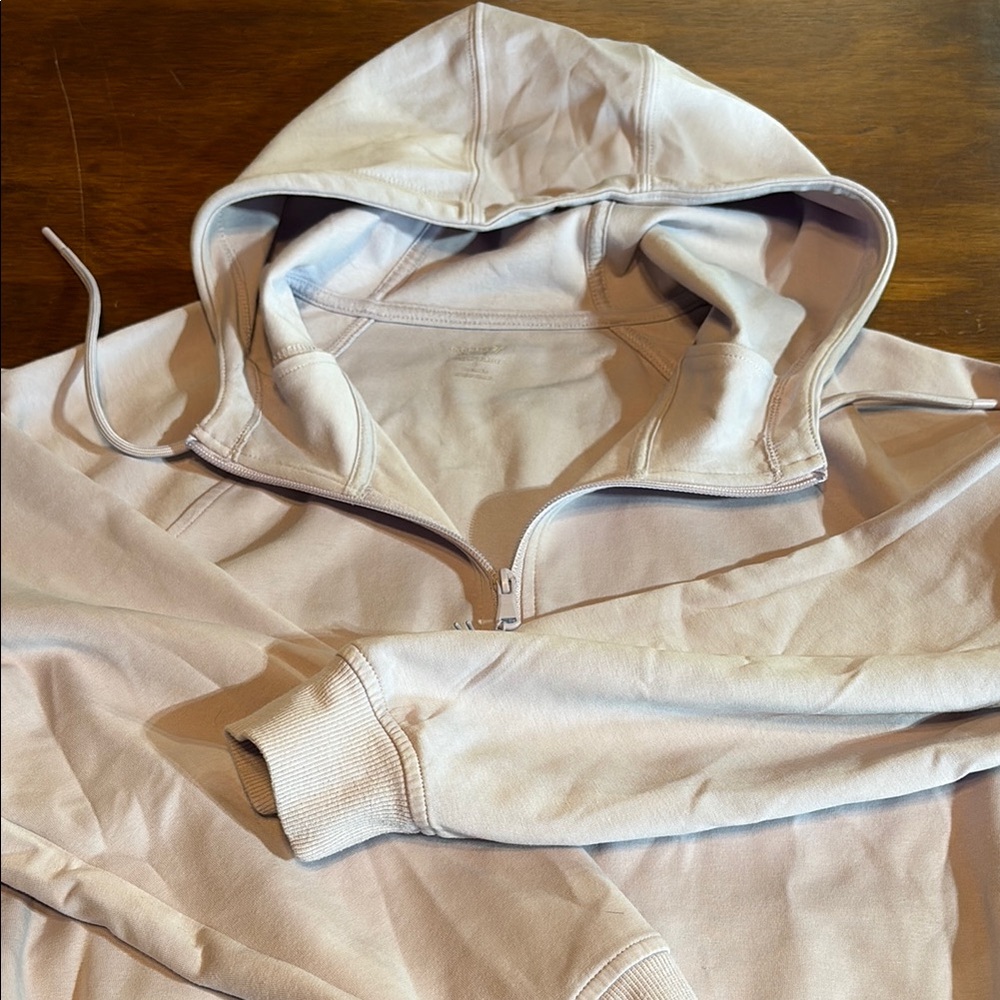 Women’s lilac Hoodie Sweater